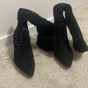 Black tall boots YOKI